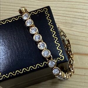 Swarovski Gold Crystal Round Bezel Bracelet vintage